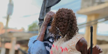 Quand les morts regardent défiler les vivants