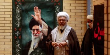 Téhéran instaure un triumvirat provisoire après la mort d’Ali Khamenei