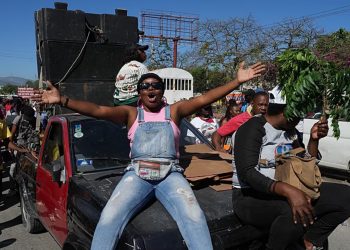 Grève ouvrière : les ouvriers haïtiens réclament 3 000 gourdes et la baisse du carburant